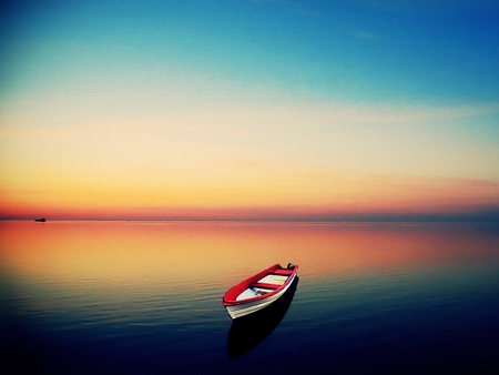 Boat in Lake - picture, lake, boat, beautiful