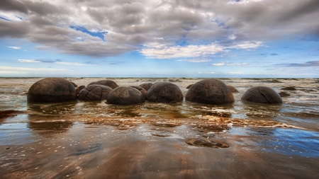 moraki boulders - beach, boulders, foam, clouds