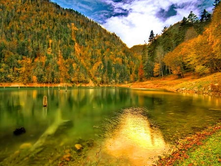 Hidden paradise - calm, reflection, mountain, hidden, lake, paradise, emerald, sky, clouds, mountainscape, beautiful, mirrored, slope, fall, colorful, green, autumn, peaceful