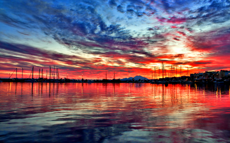 Reflection - boat, splendor, sunrise, harbour, reflection, sailboats, sailing, view, port, sky, clouds, beautiful, sea, beauty, colors, lovely, ocean, boats, colorful, nature, sunset, sailboat, peaceful