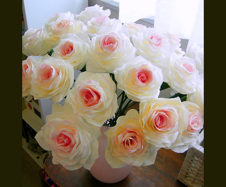 Centers - white, roses, red centers, flowers, bouquet