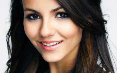 Victoria Justice - justice, victoria, singer, victoria justice, brunette