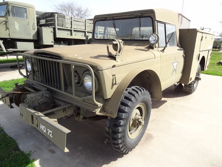 M715S Field Service Vehicle - truck, field service vehicle, service, m715s, field, vehicle