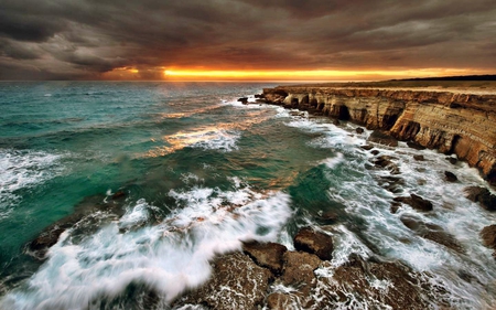 glowing-horizon - oceans, nature, sunset, clouds