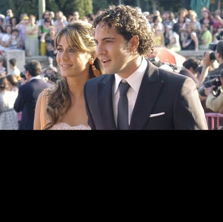 David Bisbal and Elena Tablada - elena tablada, david bisbal, singer, young, music, man