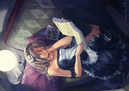 Sleep - blone hair, glasses, headphones, long hair, dress