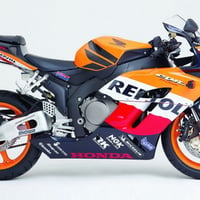 Beautiful Honda CBR 1000RR Fireblade Repsol