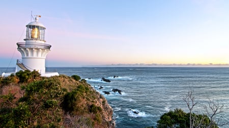 beautiful lighthouse - lighthouse, sea, cliff, light