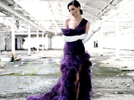 Diva - purple, woman, diva, dress, beauty, sexy