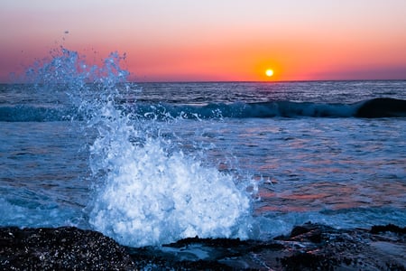 Sunset, North of Santa Cruz - cruz, coast, ca, pasific, ocean, usa, santa, sunset, splash, wave