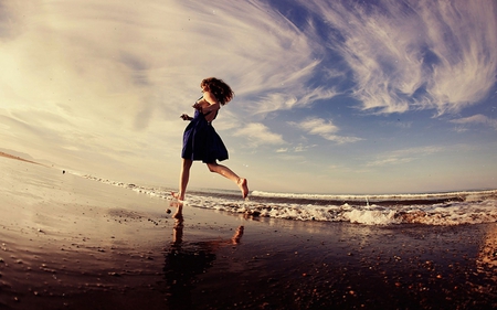 photography - girl, running, beach, photography