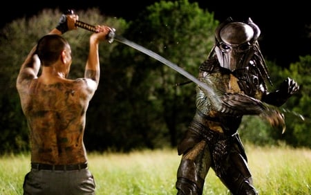 Falconer Predator - predatos, predator, movie, sword, movies