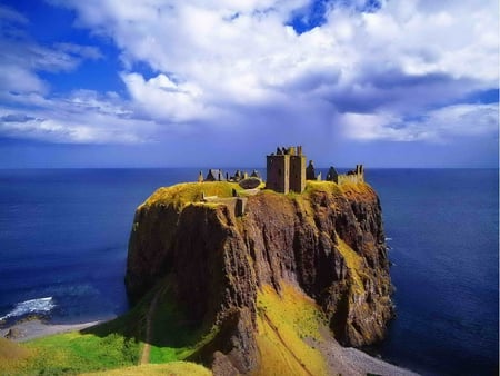 Near the sky - clouds, house, near, water, summer, blue, beach, high, sea, ocean, shore, nature, cliff, sky